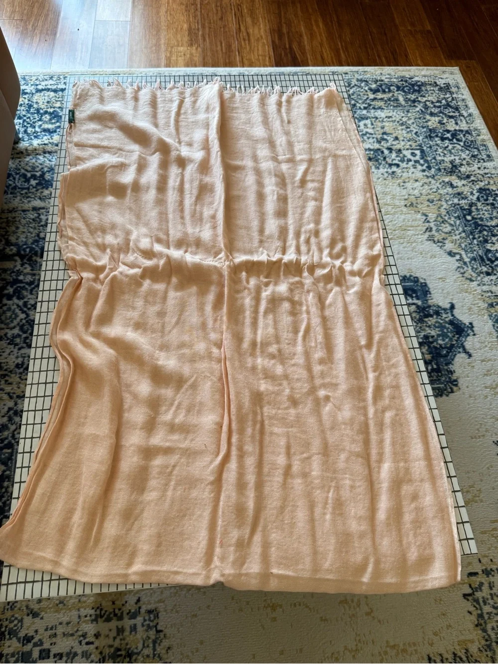 Jcrew NWOT 80% cashmere 20% silk scarf  TISSUE light weight